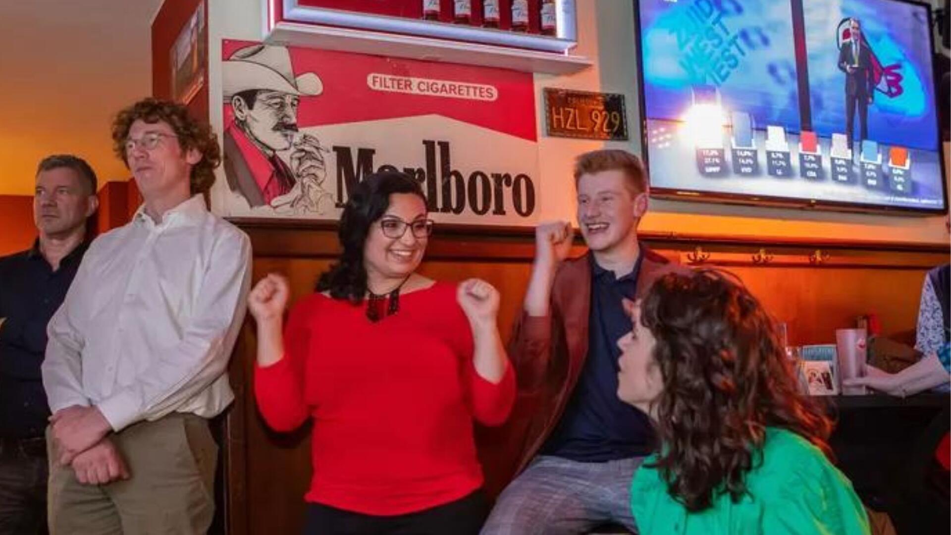 Foto van Selin, Ruben en Christel op de uitslagenavond 2022